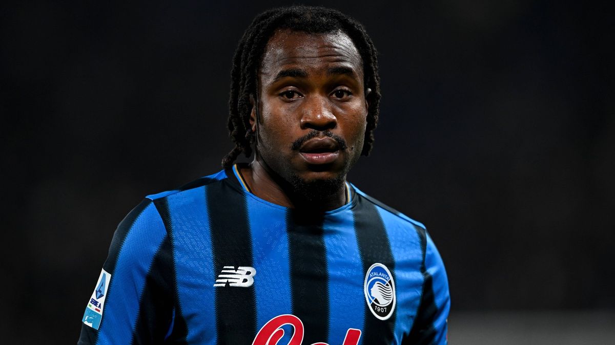 Dusno v táboře soupeře Slavie. Útočník se dostal do konfliktu s trenérem